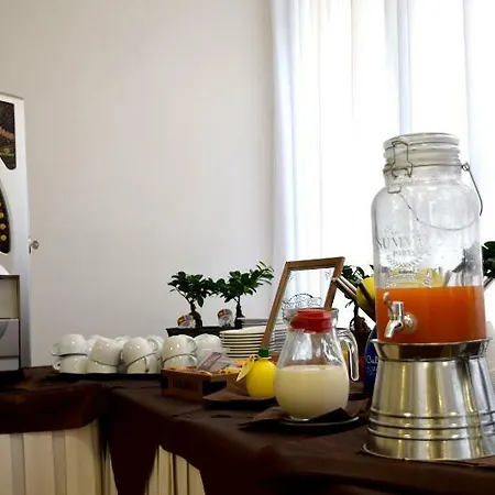 Oxford Hotel 3*